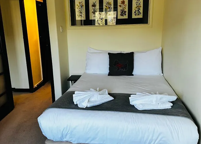 Vincent House London Residence